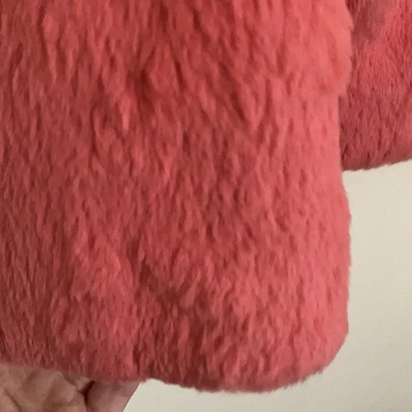 Pink Fur Coat - Picture 6 of 9